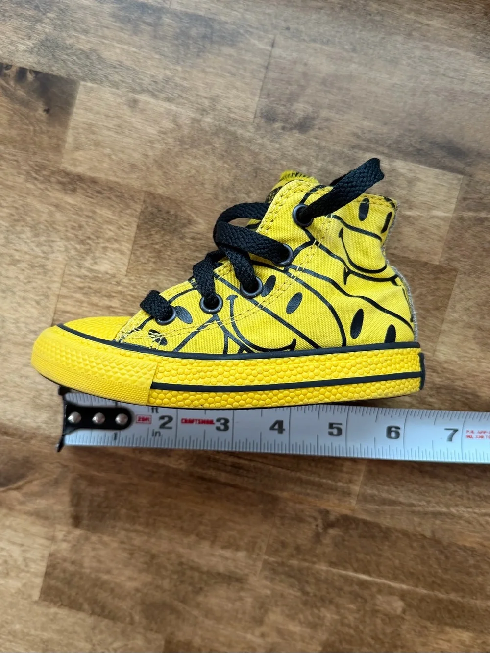 Converse Chinatown MarketSneakers- size 6 toddler- video in listing